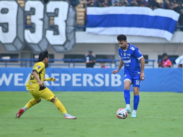 Debut Berakhir Manis, Frans Putros Sebut Persib Tampil Solid